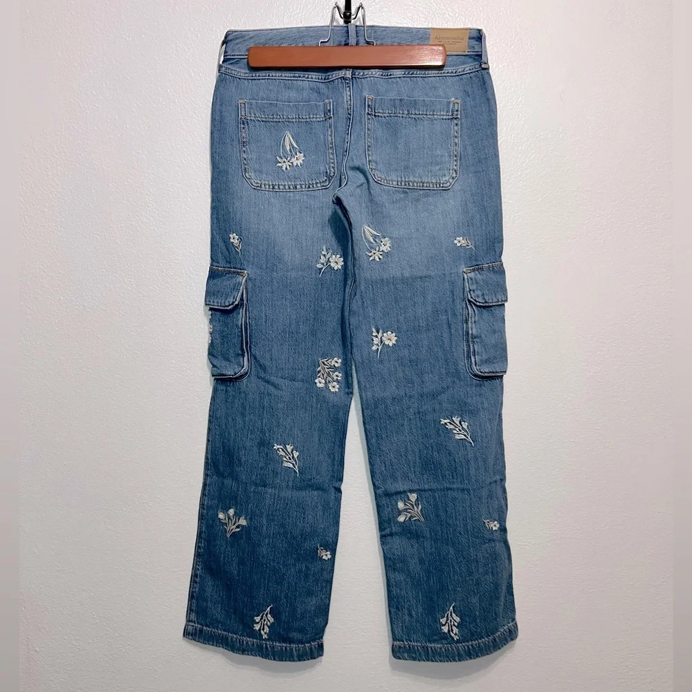 Abercrombie Kids Floral Embroidered‎ Low Rise Baggy Jeans Size 13/14